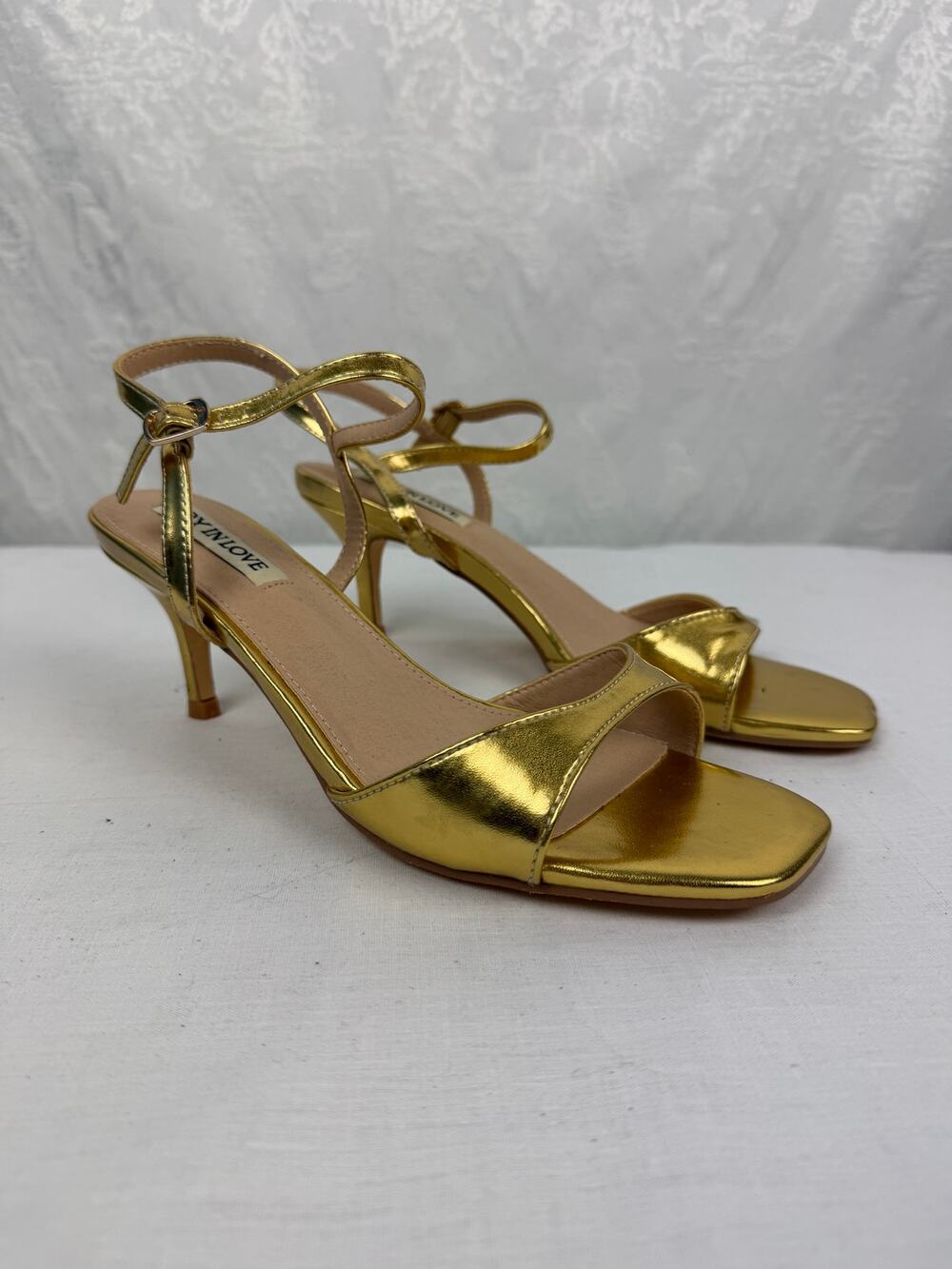 Joy In Love Gold Metallic Strappy Ankle Strap Stiletto Sandals Size 8.5